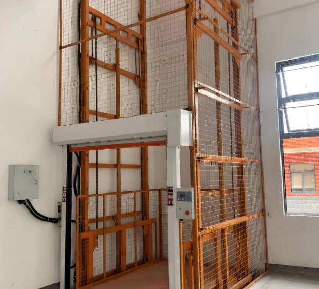 碾子山升降货梯是特种设备码