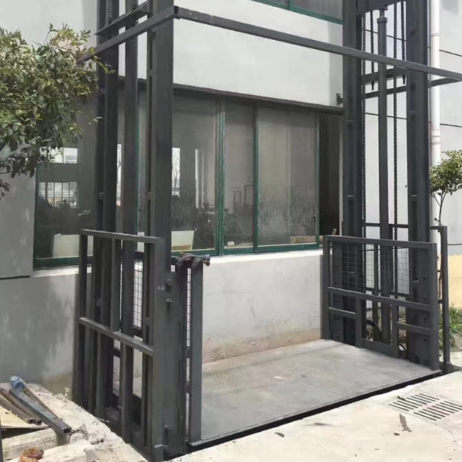 碾子山5吨室外升降货梯